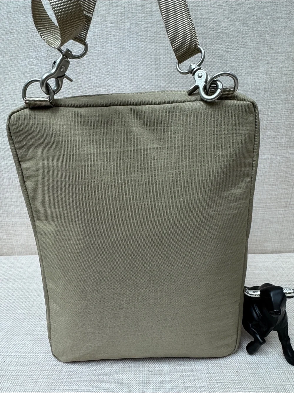 Baggallini Olive Green Crossbody Messenger Bag